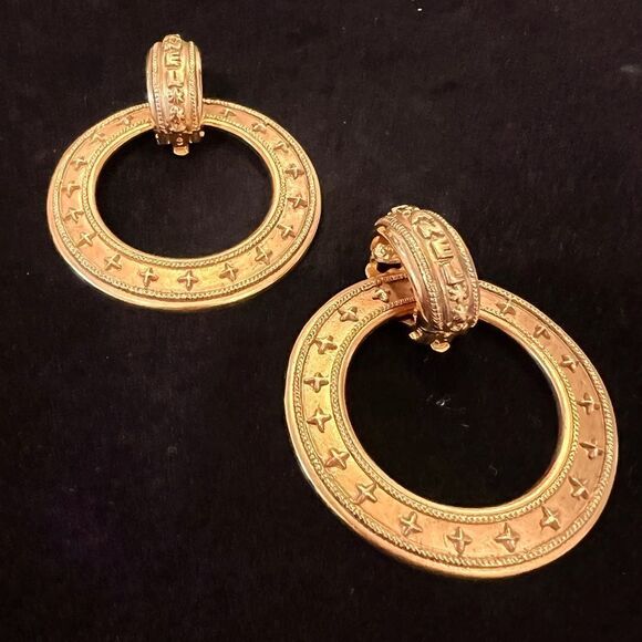 Chanel Vintage Hoops - Picture 2 of 6